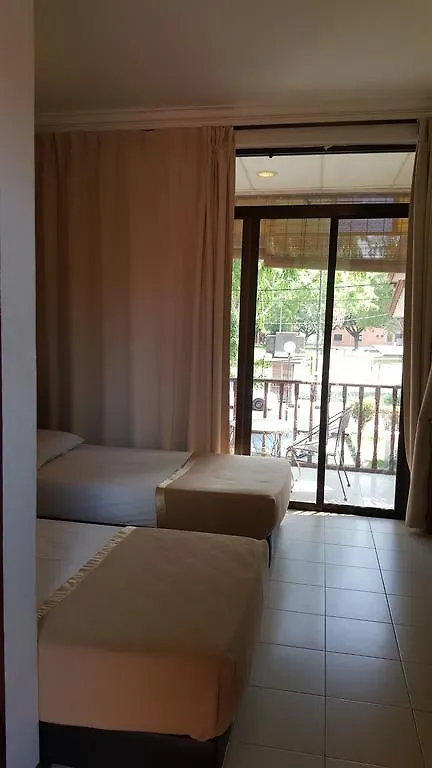 Traders Villa - Villa Warisan Melaka Malacca